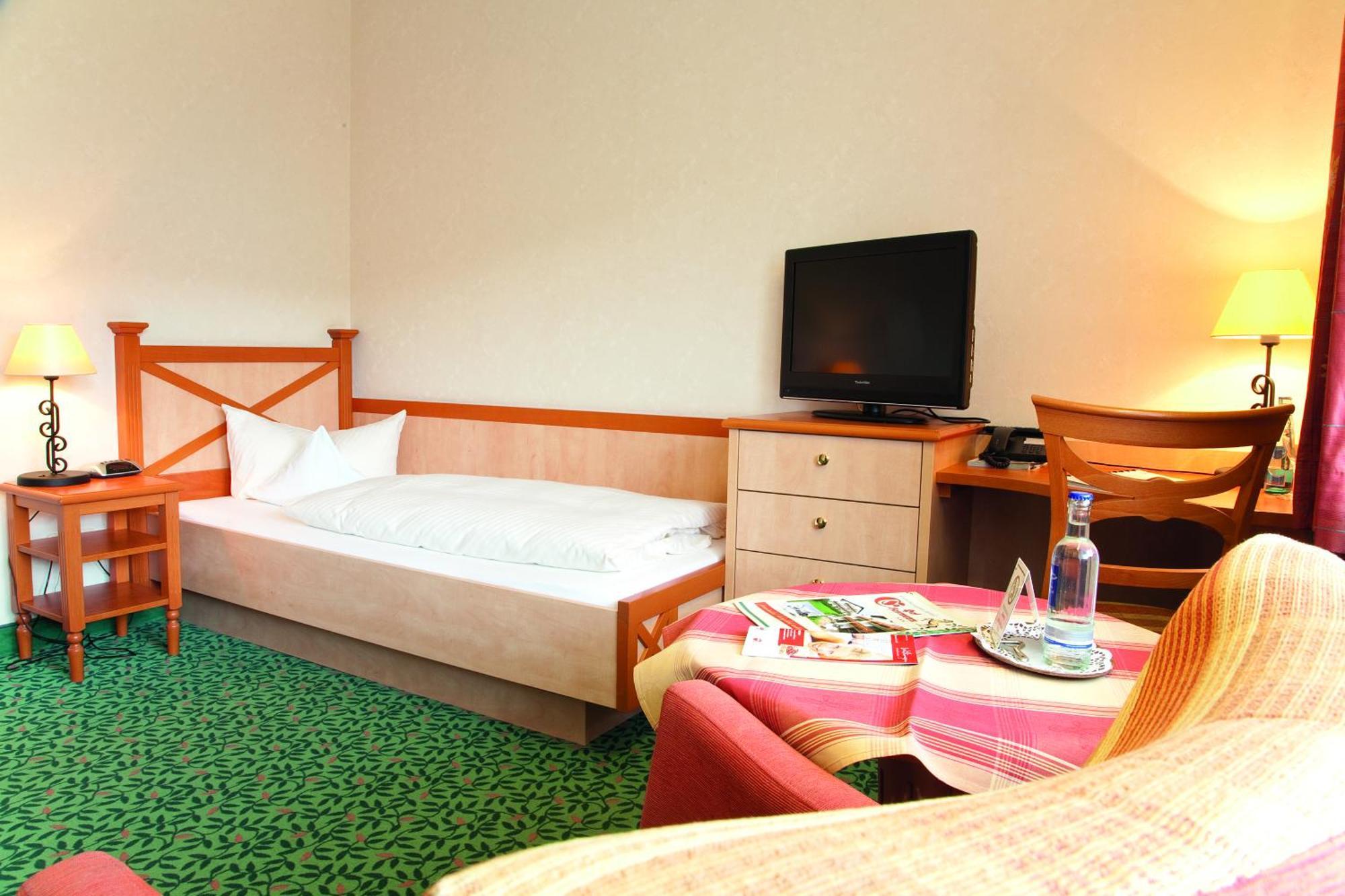 Landkomfort Hotel Elsenmann فيلنغن الغرفة الصورة
